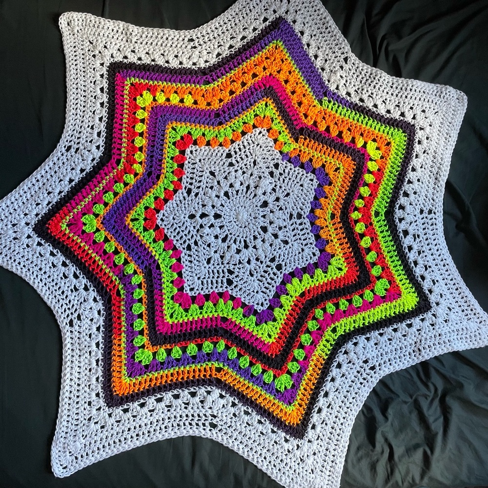 💚CROCHET 7-POINT STAR LAP/BABY BLANKET🖤
